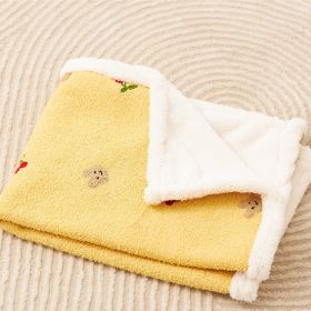 Pet Blanket Autumn And Winter Warm Cat Mat Plaid Carpet Flannel Small Dog (Option: Cherry Bear-30x40cm)